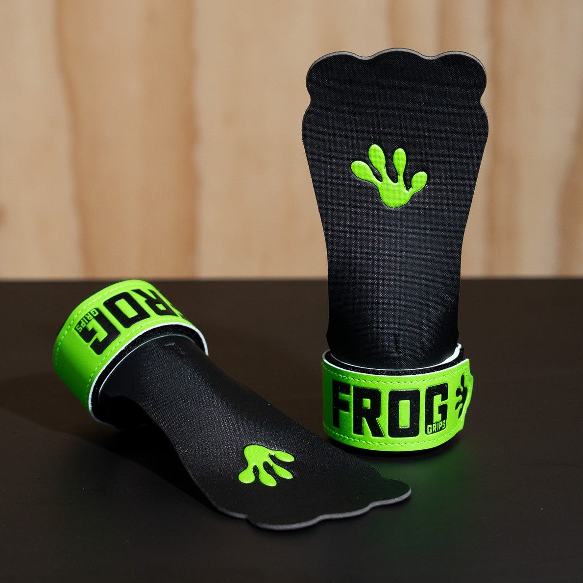Frog Grips Base Chalk-Ready Gymnastic Grips – HD