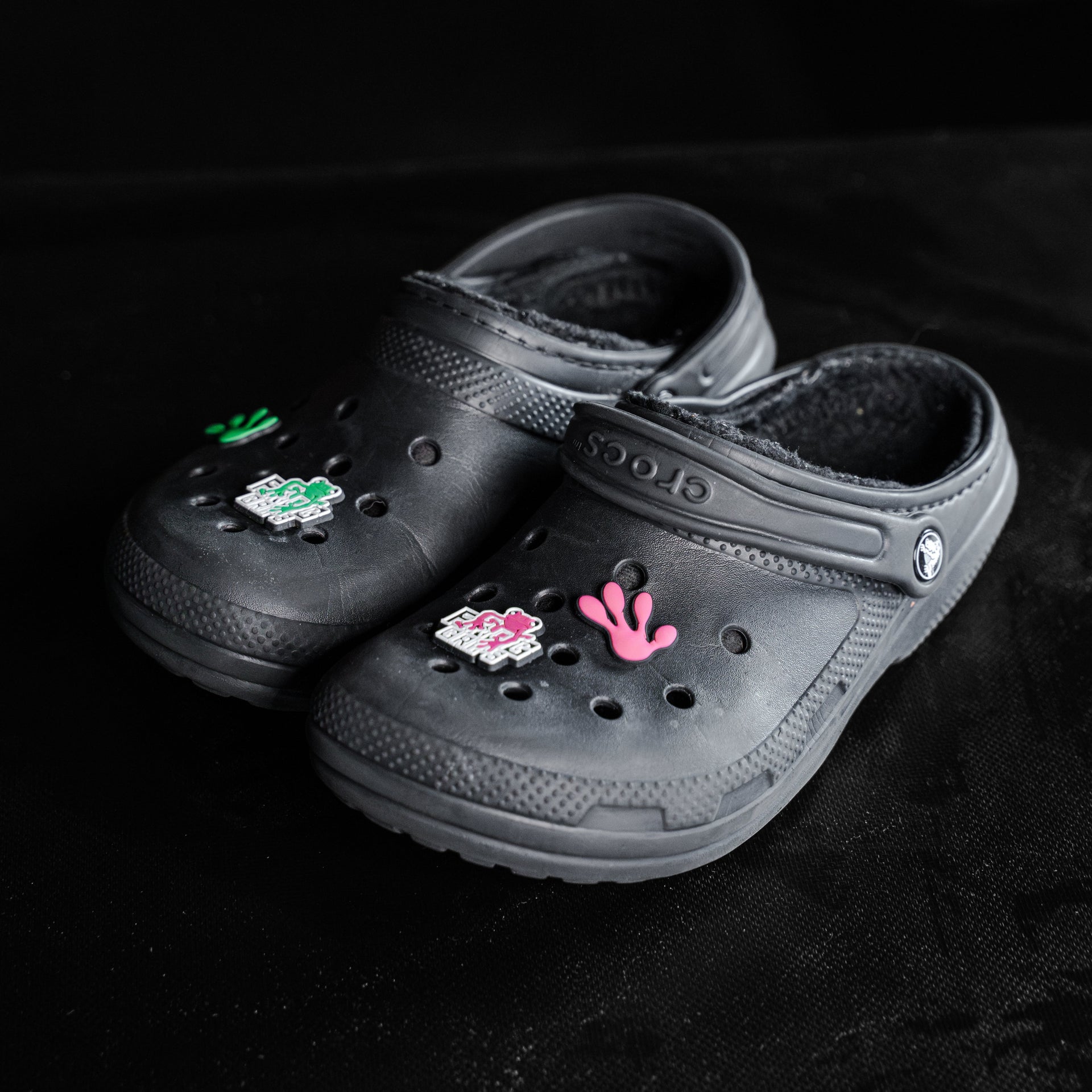 Clog Charms – Frog Grips